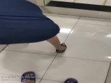 剧情演绎勾搭服务员，巨乳包臀裙骚女来打扫卫生，聊骚搞得很想要，解开内衣一对豪乳，骑坐大屁股套弄