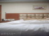 【约院校学生】，本来想要年轻妹，来了个挺漂亮的小少妇，温柔风骚，激情一炮干得佳人高潮