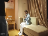 【胖子工作室】再约良家珠宝女，吃完饭带回酒店操逼，推到强吻扒掉裤子，扛起腿就是爆操，仙丹加持很猛