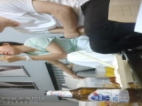 【爱情丶故事】网恋新人良家少妇 ，吃饱喝足再操逼 ，撩起衣服吸奶子 ，抬起双腿激情爆操