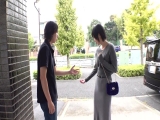 【マン汁ダクダク欲求不満Gカップ奥さまバイブ試陰テイスティング！！】奥さまのマ●コで咥えたバイブを当てたら高額賞金！！腰をカクカク下品に突き出しバイブを試陰するご無沙汰奥さまのマ●コからマン汁が溢れ&hellip;、賞金そっちのけで巨尻をフ