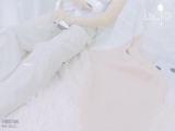 超爆网红美少女【铃木美咲】大尺度淫乱新作 弟弟手啪被发现姐姐帮解决 魅惑白丝篇