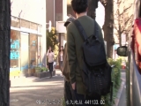 无法出声的状况 在车里被旁边的巨乳女恶作剧 原本想抵抗但到达目的地之后...