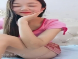 绿播下海！扣逼摸奶【大小都爱】超甜美女孩终于全裸扣B! ！~~✨✨✨-终于忍不住脱了，一脱就玩的这么花，赞！