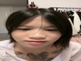 年轻00后纹身小情侣露脸直播做爱，女上位啪啪操白虎，卫生间洗澡