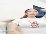 骚炸了！3个少妇群P❤️三女公侍一夫~妹妹爽完换姐姐来~场面牛逼~【樱桃小丸子】帝王般享受❤️鸡鸡拿出来开干了