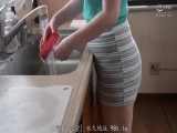被公公中出了才知道真正的SEX快感的媳妇 圣璃冬亚