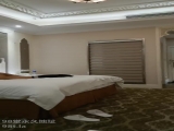 【上官探花】，喝得醉醺醺的学生妹，横卧酒店床上，随便玩弄，圆润美臀，半睡半醒之间爆操小骚逼