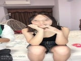 18岁小姑娘❤️【猫多多】3P~姐妹休息，今天独自一人激战二男❤️脱光光一起洗浴啪啪性爱~极度诱惑