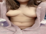 极品大奶少妇，微胖中的极品无毛白虎逼，跪在地上给大哥口交大鸡巴，压在身下无套爆草，浪叫不断眼神迷离