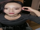 浓妆妖艳美御姐！一段时间没播回归！情趣装拨开内裤无毛嫩穴，骑乘位操菊花，极度淫骚超诱惑