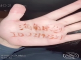 海角社区乱伦大神强奸少妇邻居最新作❤️白天车里爆操美女少妇邻居被人看到了美女求我用力操