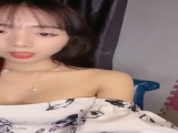 极品尤物！大长腿漂亮小姐姐！激情自慰操逼，跪地吃屌舔菊花，主动骑乘位深插，美女极度淫骚