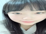 顶级颜值美少女【幼齿】收费房，外表清纯甜美，大尺度自慰，假屌跳蛋轮番上，穿上女仆装白丝袜