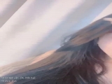 网红女神近期下海！168CM黑丝美腿！性感翘臀摇摆，半脱下丝袜假屌插穴，微毛嫩穴极度诱惑
