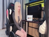 探花李寻欢下海拍AV❤️校花学妹兼职游戏女主播用身体换取医药费救母亲 -十万网红 美酱