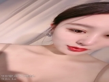模特级网红女神！浓妆红唇超性感！吊带长裙极品美腿，半脱下黑丝翘臀插穴，微毛嫩穴紧致极度诱惑