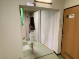 日本口罩正妹帶你洗溫泉