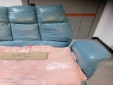 极品美臀蒙眼骚御姐！好久没操逼秀了！半脱下黑丝翘起屁股，跪地大屌插嘴，扶着椅子被后入，骑乘位爆操